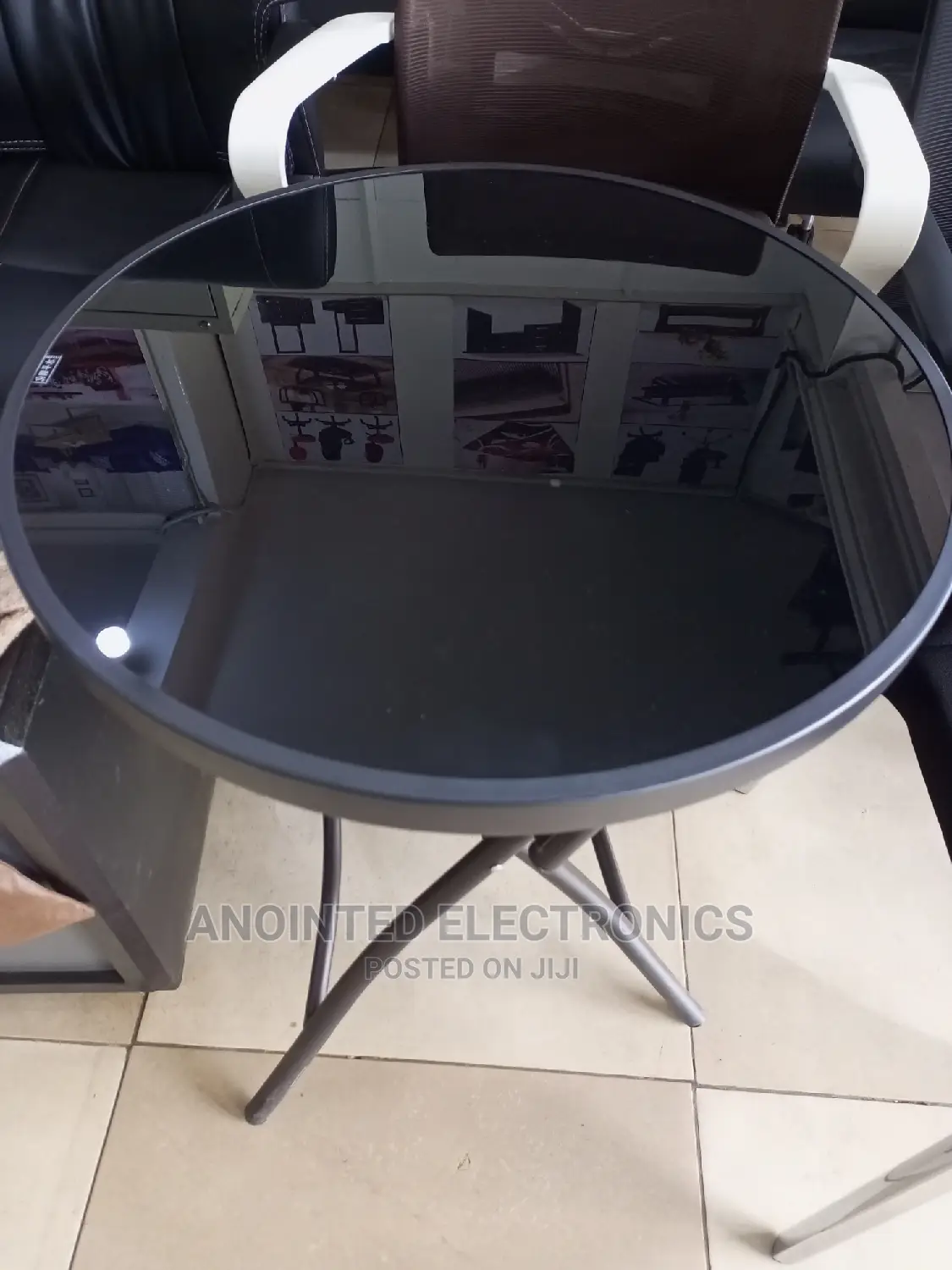 Lfoldable Glass Table
