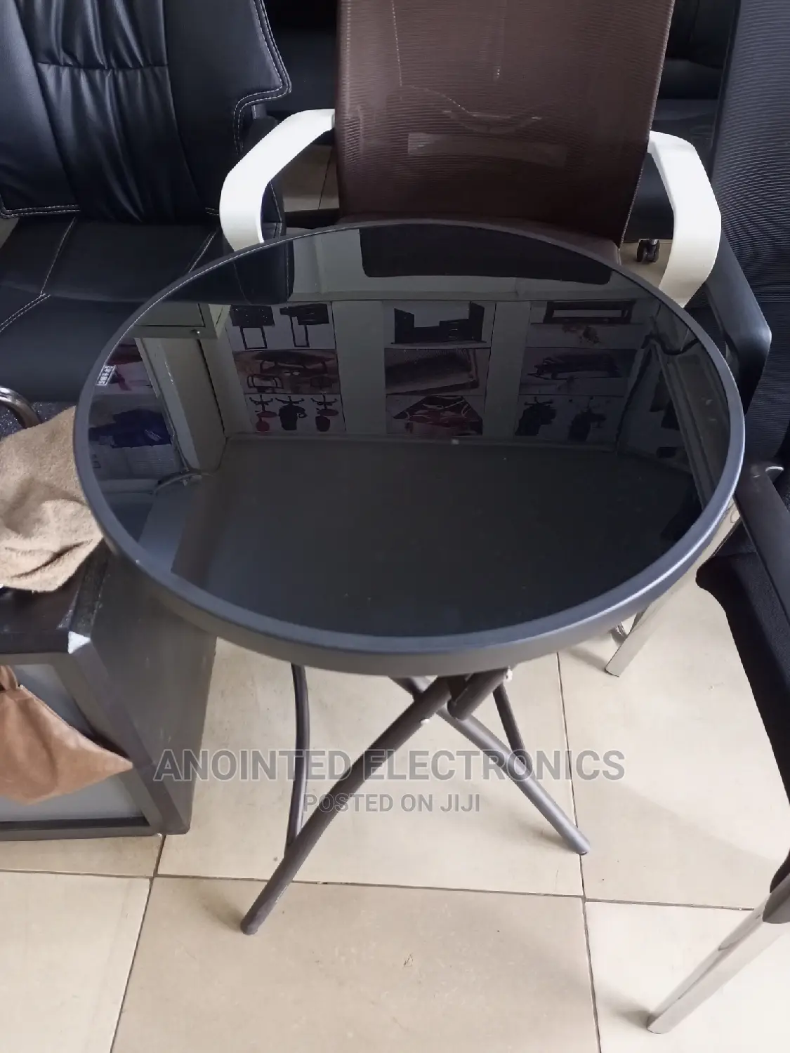 Lfoldable Glass Table