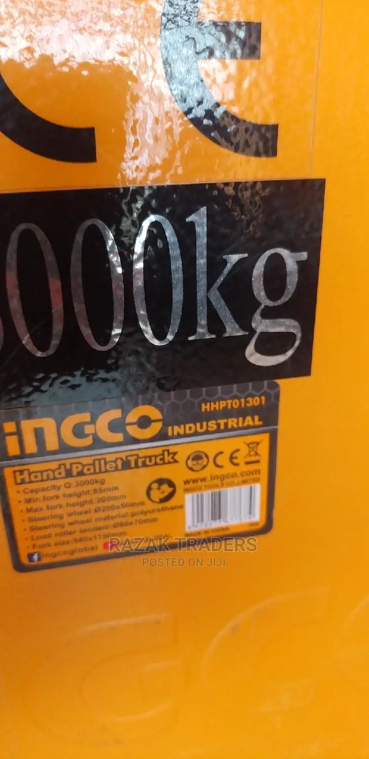 INGCO Hand Pallet Truck 3000kg Comfortable Rubber Grip