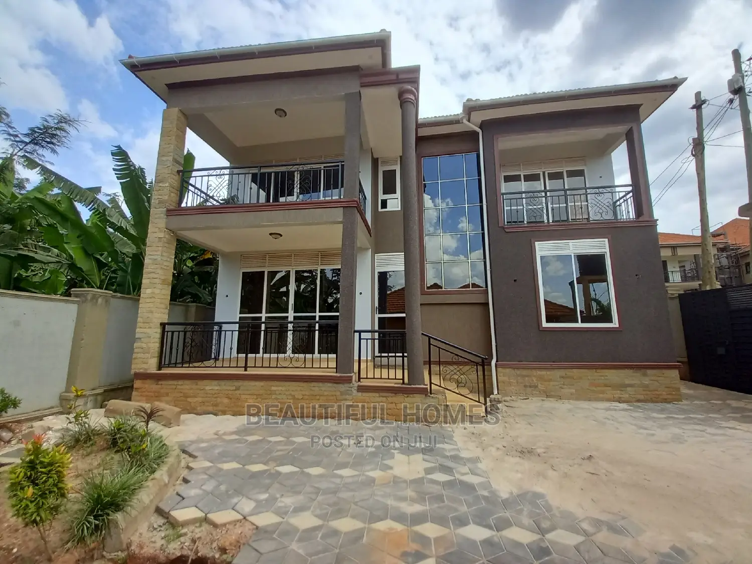 Furnished 5bdrm Duplex in Kira Corporate for sale