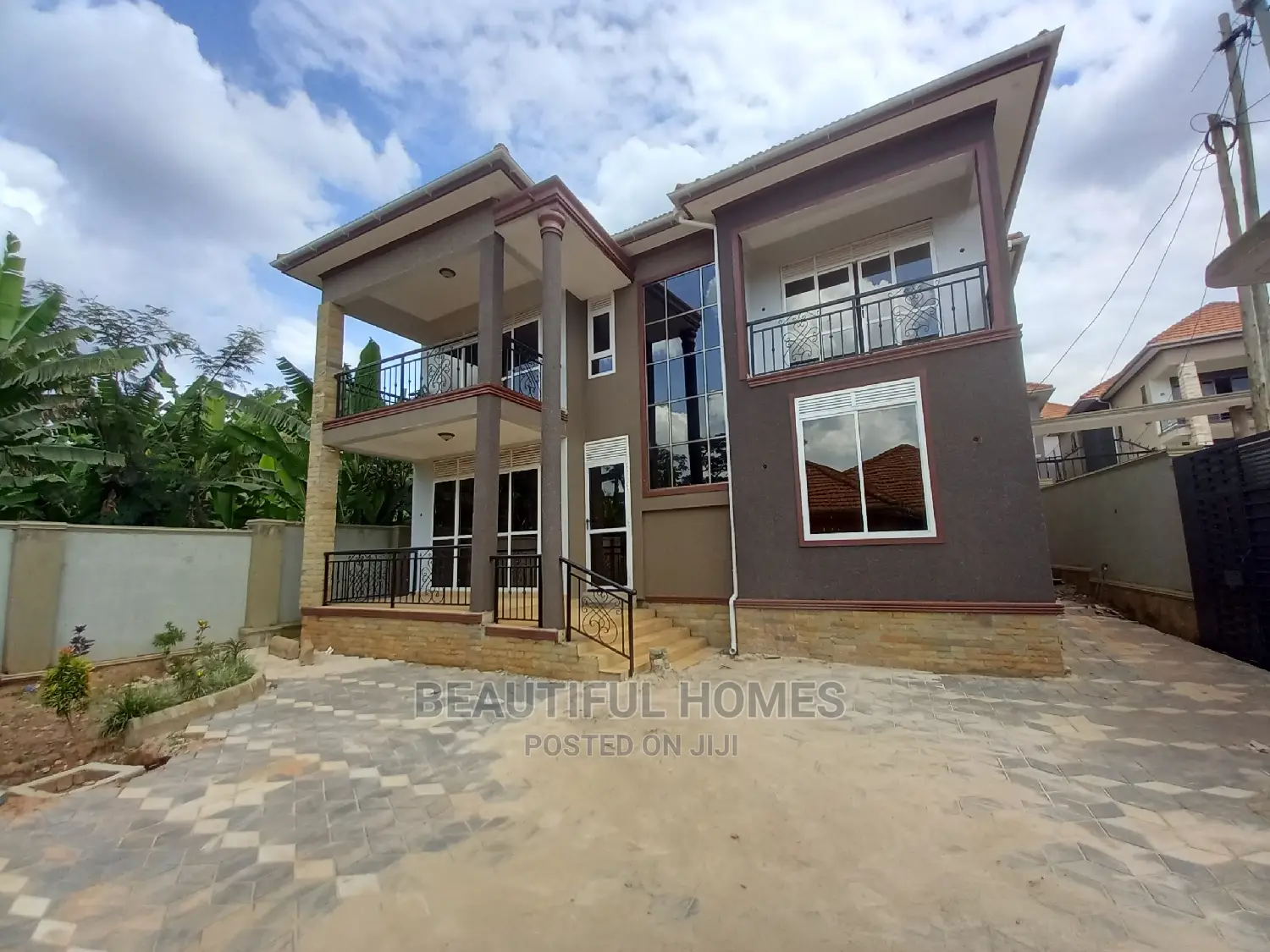 Furnished 5bdrm Duplex in Kira Corporate for sale