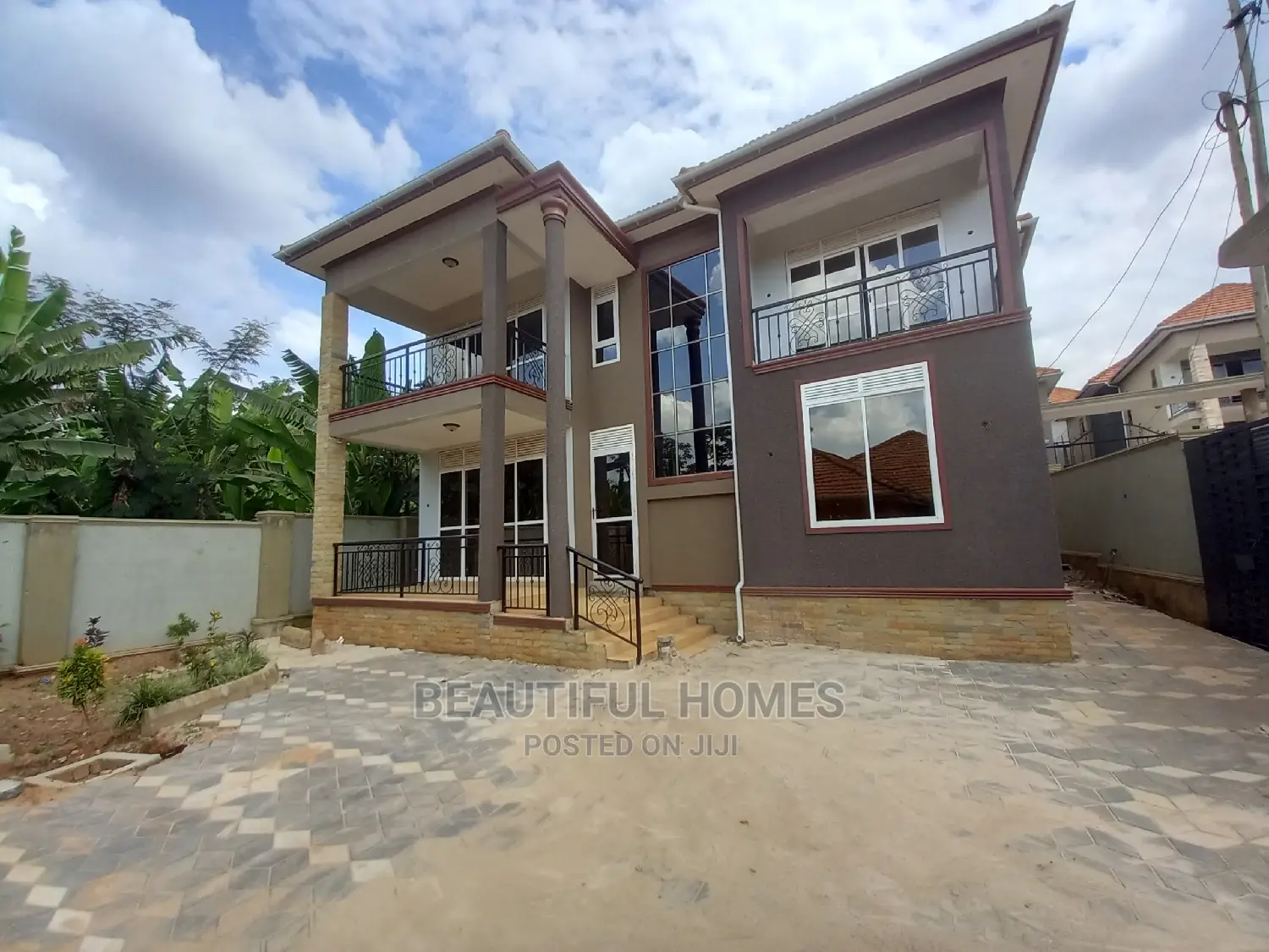 Furnished 5bdrm Duplex in Kira Corporate for sale