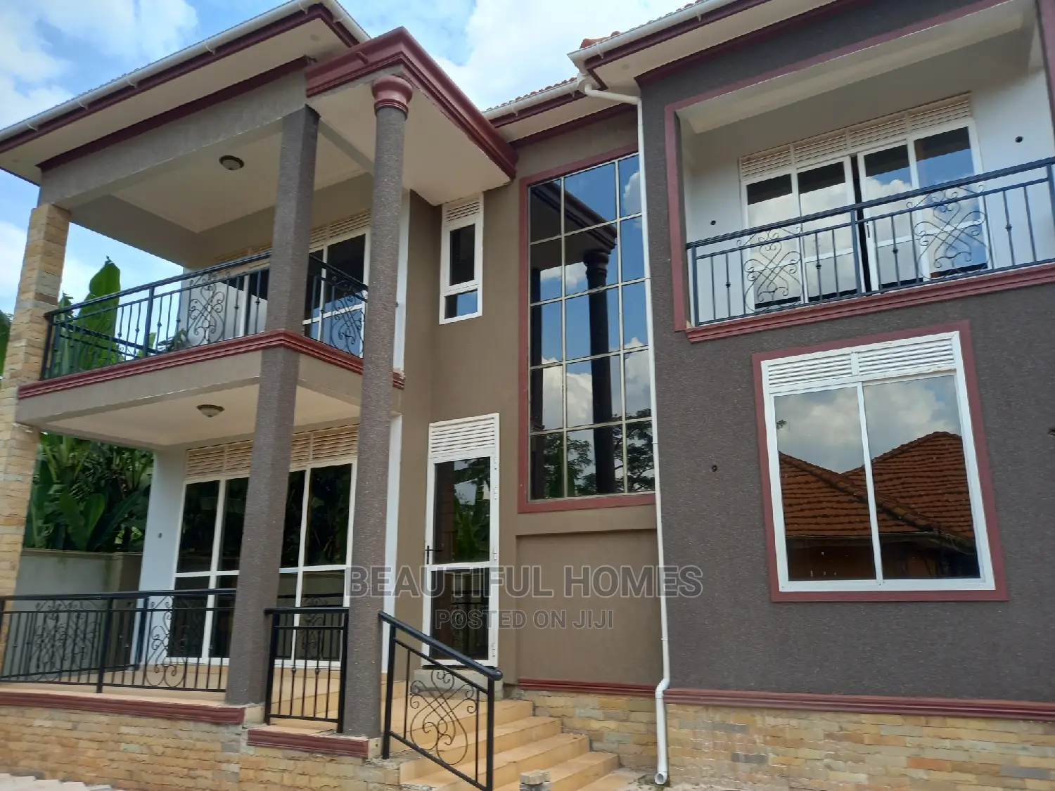 Furnished 5bdrm Mansion in Kira for sale