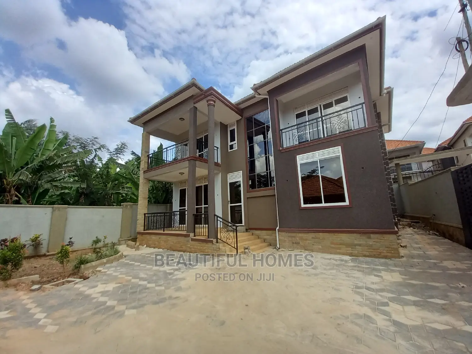 Furnished 5bdrm House in Kira for sale