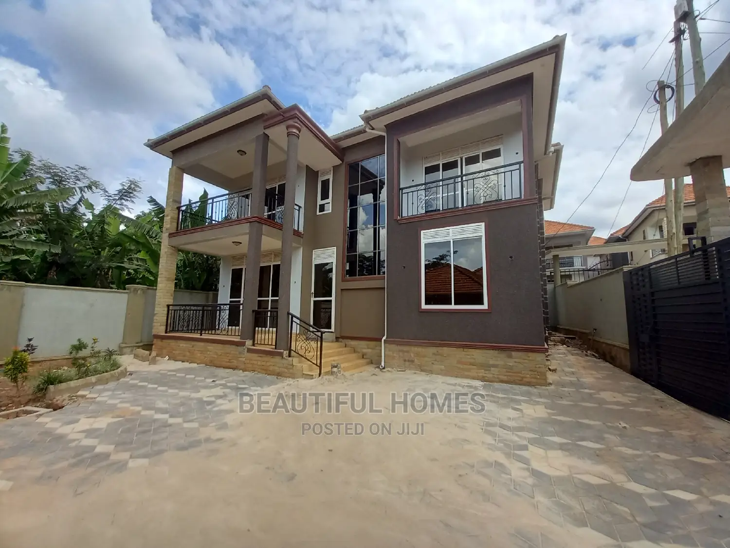 Furnished 5bdrm House in Kira for sale