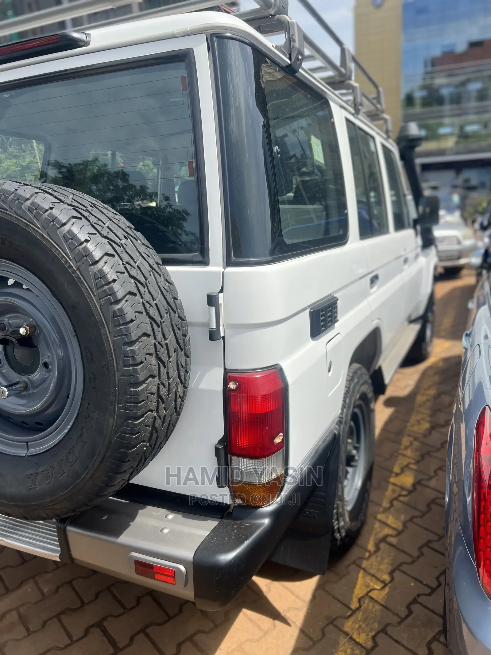 Toyota Land Cruiser 2013 White