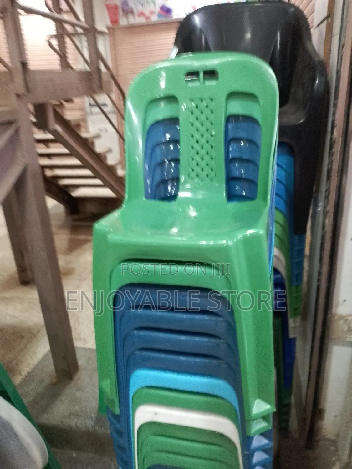 Plastic Chairs Armless