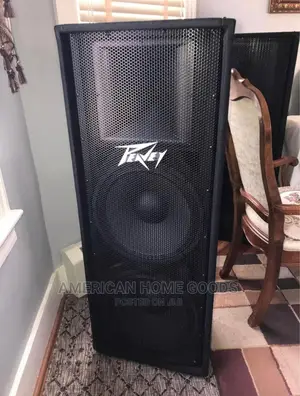 Pair of Peavey P215, 15x2/Cabin Full Range Speakers 700watts