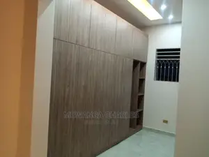 5bdrm Duplex in Fs Properties Ltd, Central Division for sale