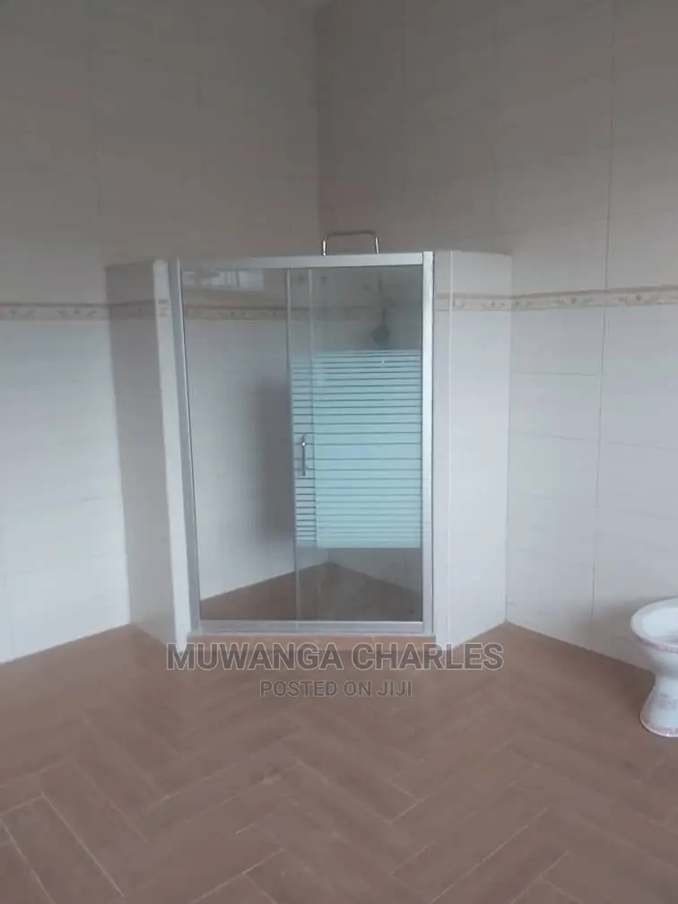 5bdrm Duplex in Fs Properties Ltd, Central Division for sale