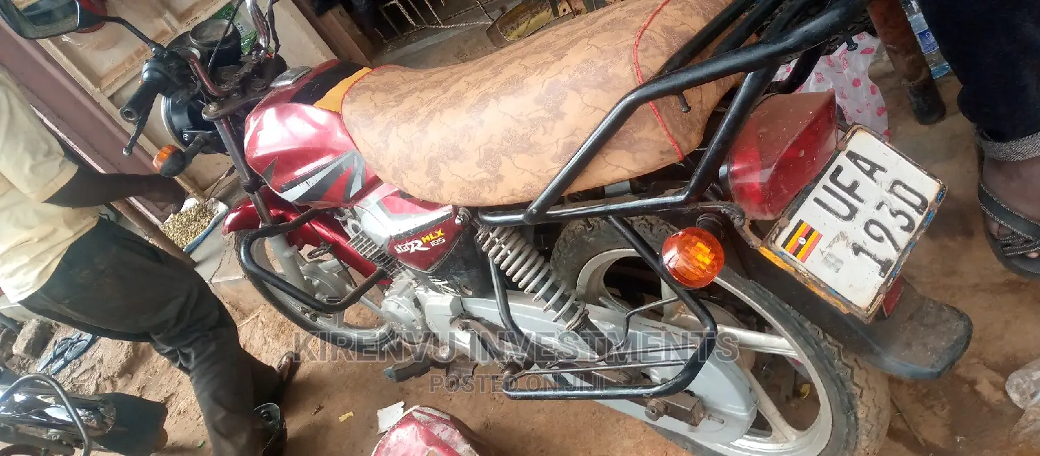 TVS Apache 180 RTR 2017 Red