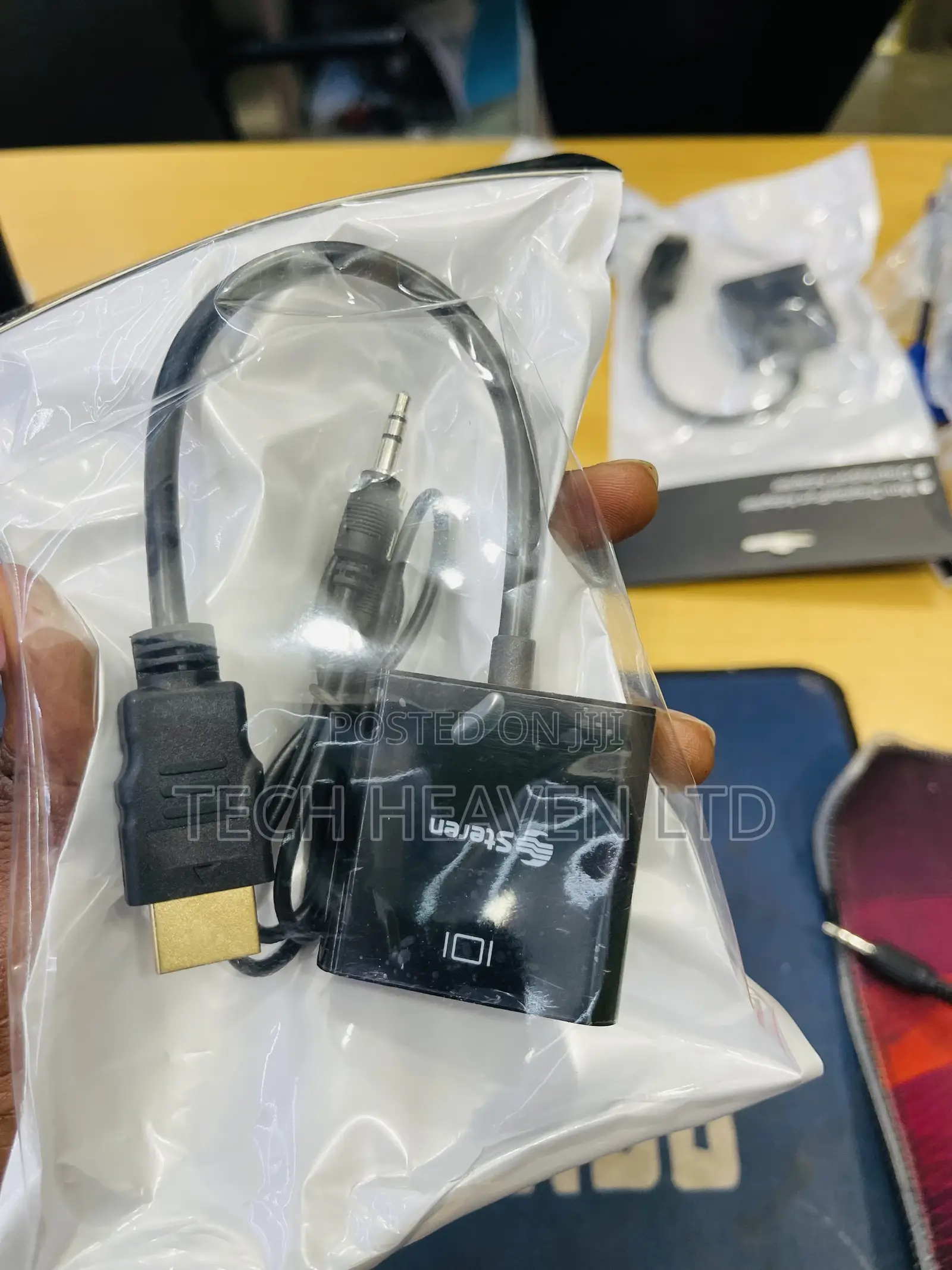 HDMI to VGA Adapter