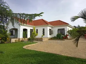 3bdrm Bungalow in Kayanja Ring, Nakawa for rent