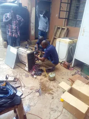 Ice Cube Machine Mechanic Available