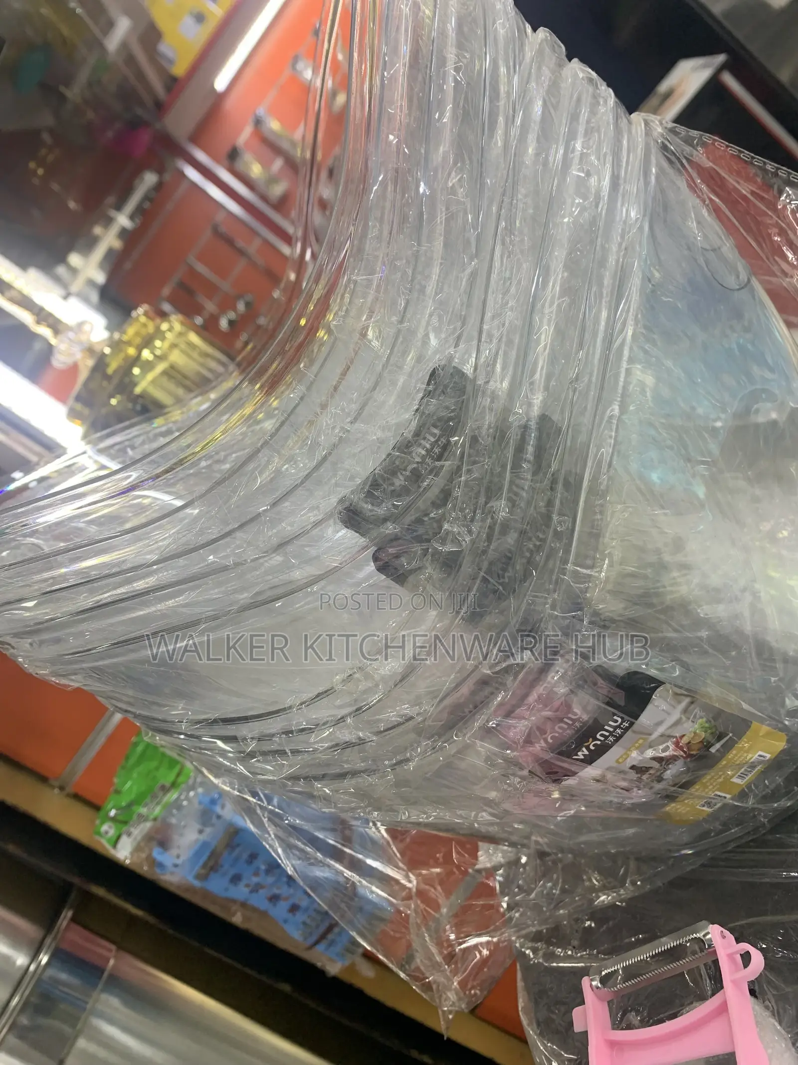 Medium Classic Transparent Ice Bucket