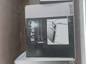 E Table White