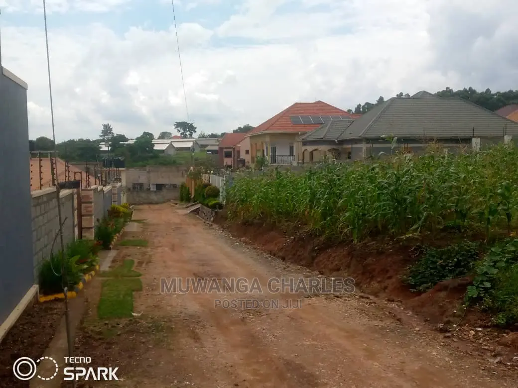 Plot in Kira Bulindo on Quick Sale