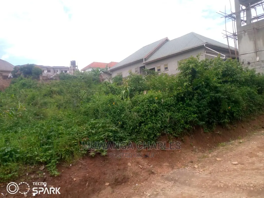 Plot in Kira Bulindo on Quick Sale