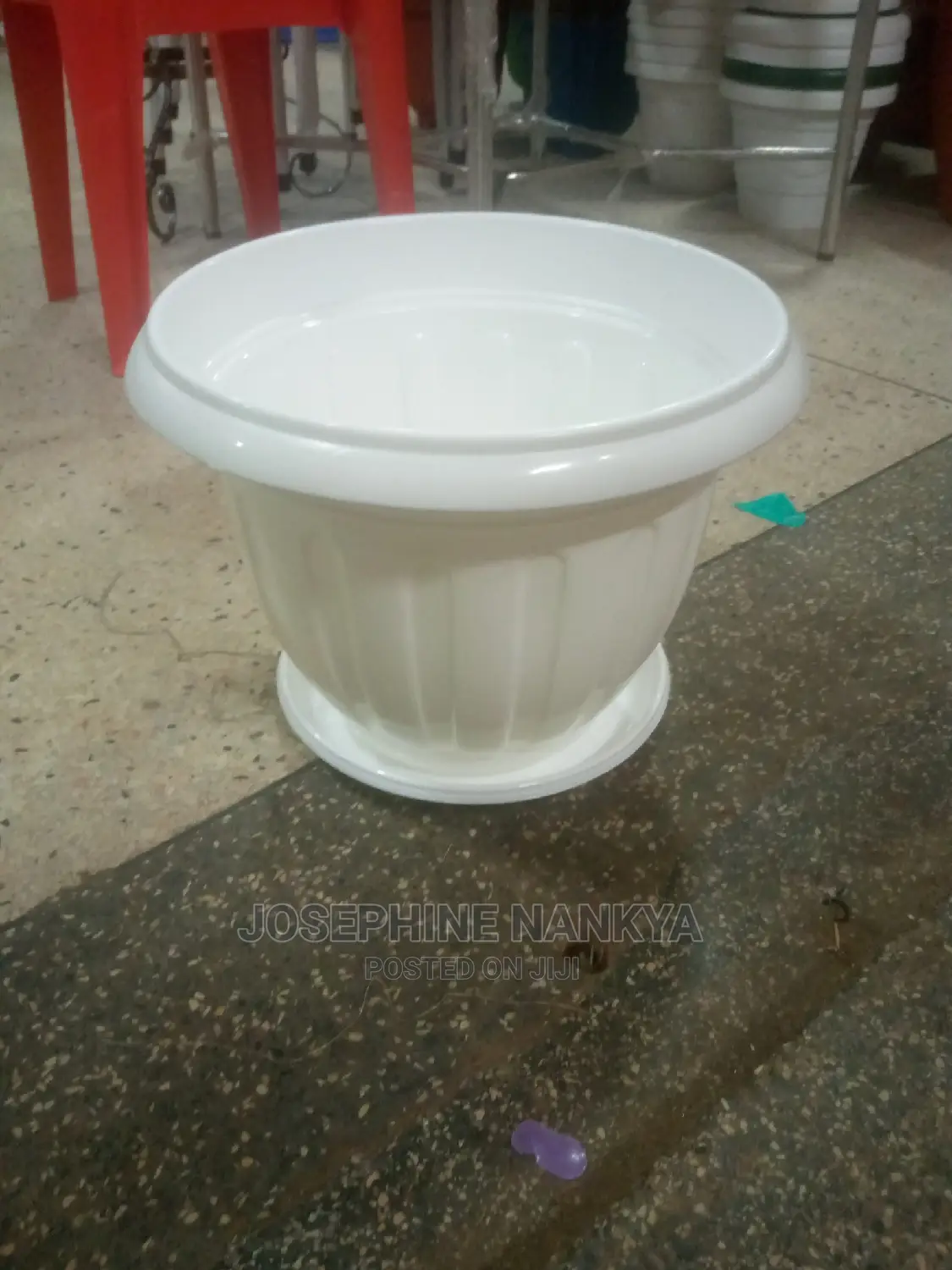 Round Flowerpot White,