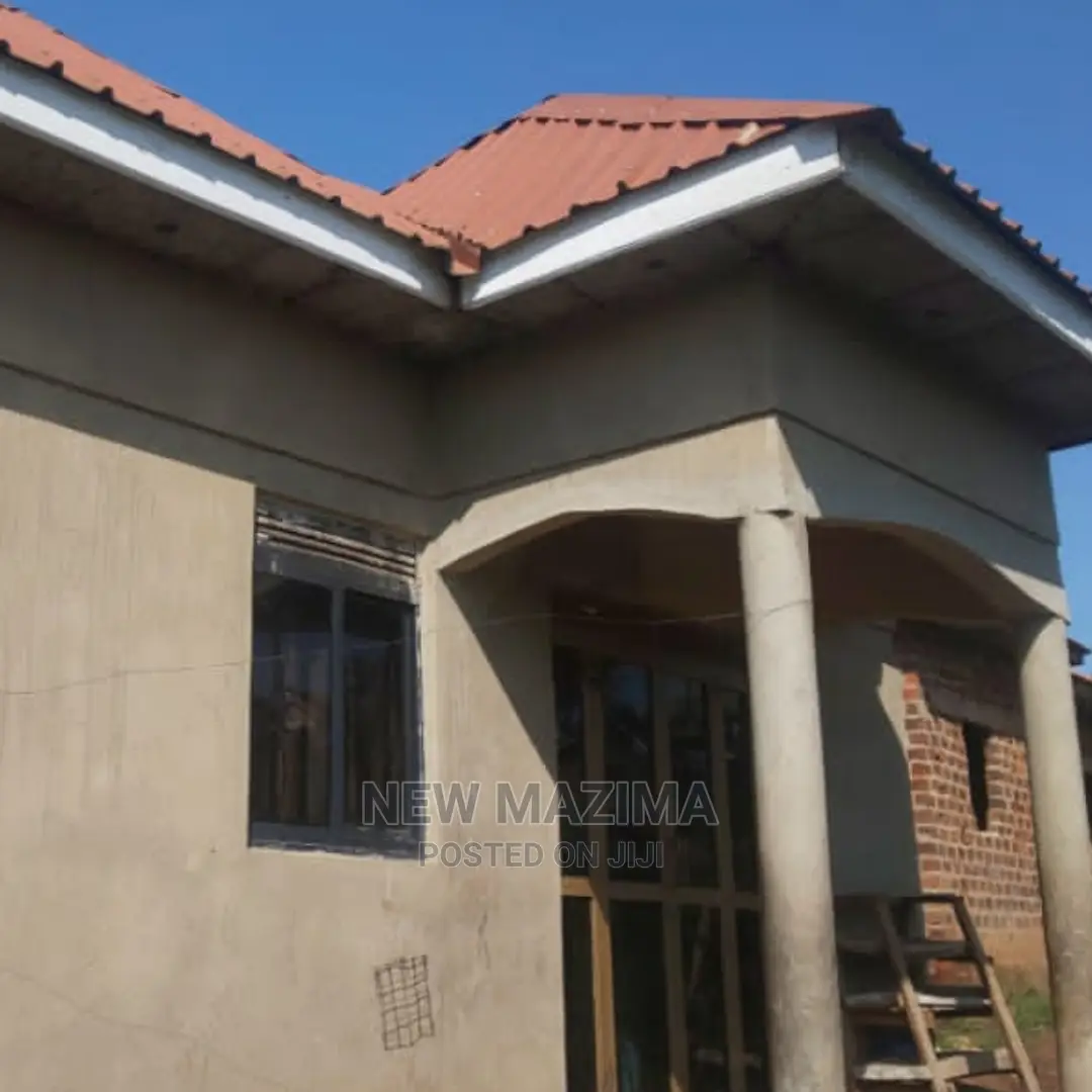 2bdrm House in Kawempe Kawanda, Central Division for sale