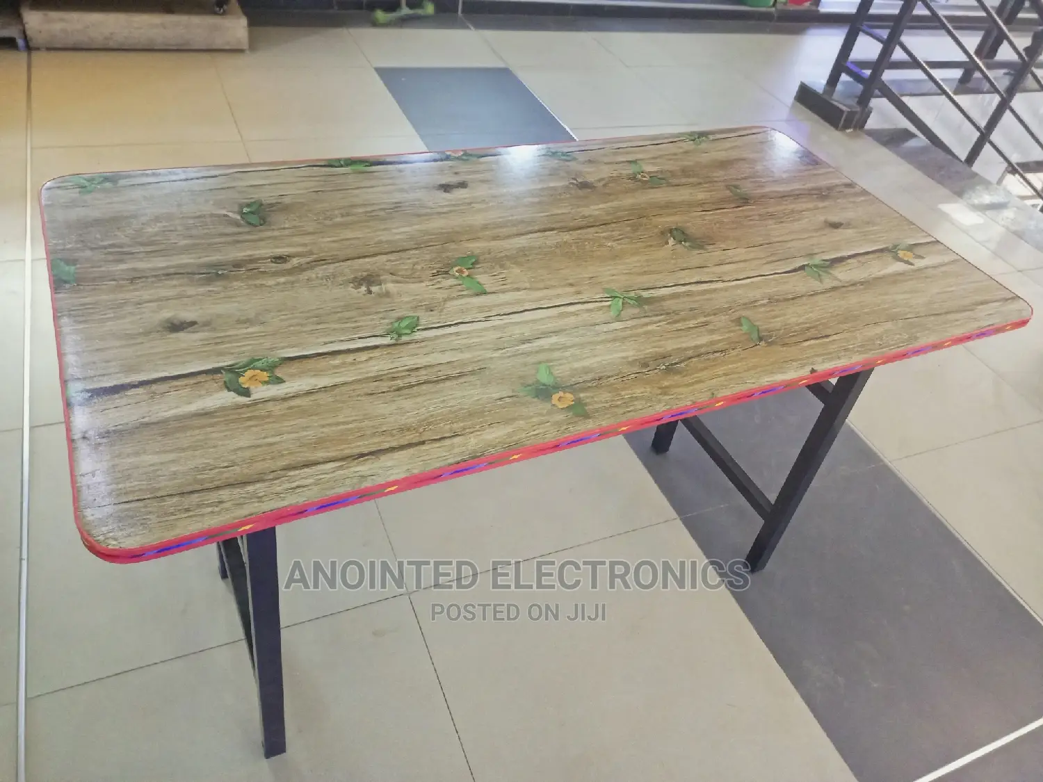 Foldable Reading Table