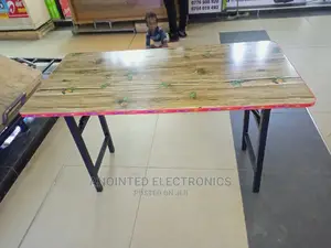 Foldable Reading Table
