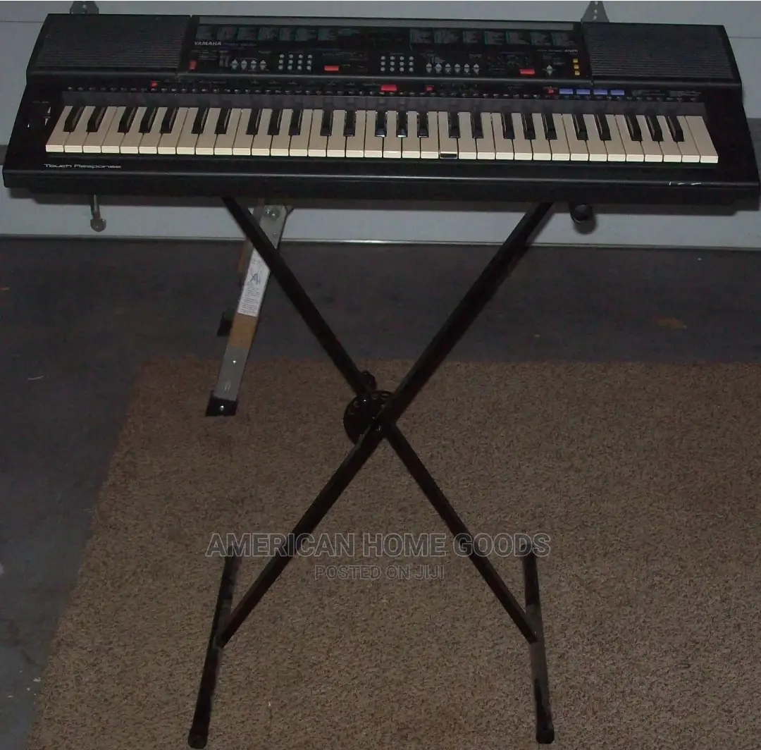 Yamaha PSR-500, 61 Keys Electronic Keyboard With Stand.