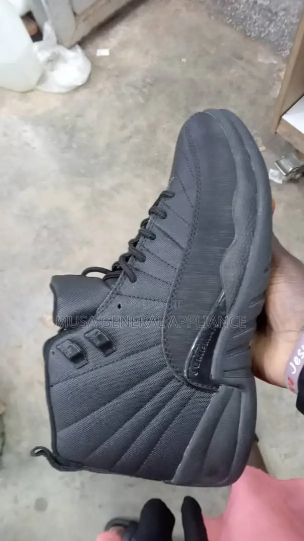 Excellent Sneakers