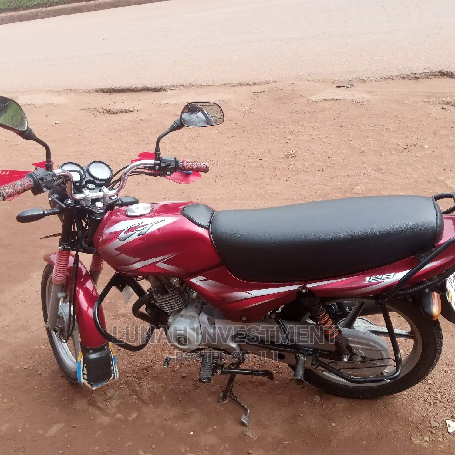 Bajaj Boxer 125 2023 Red