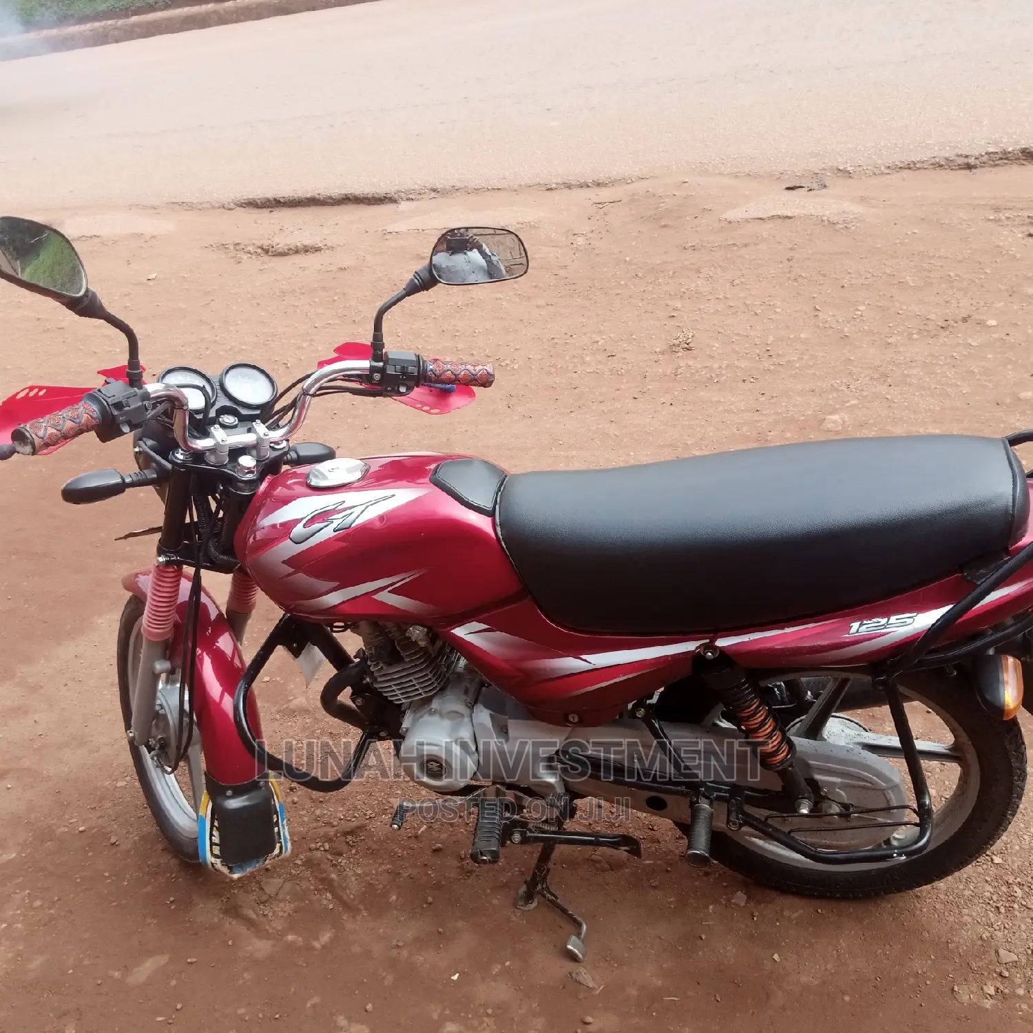Bajaj Boxer 125 2023 Red