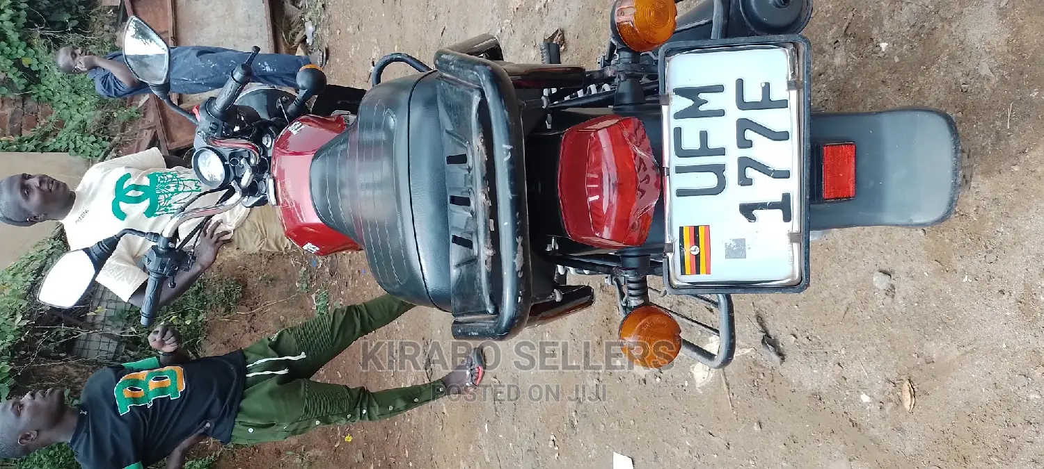 New TVS Apache 160 4V 2023 Green