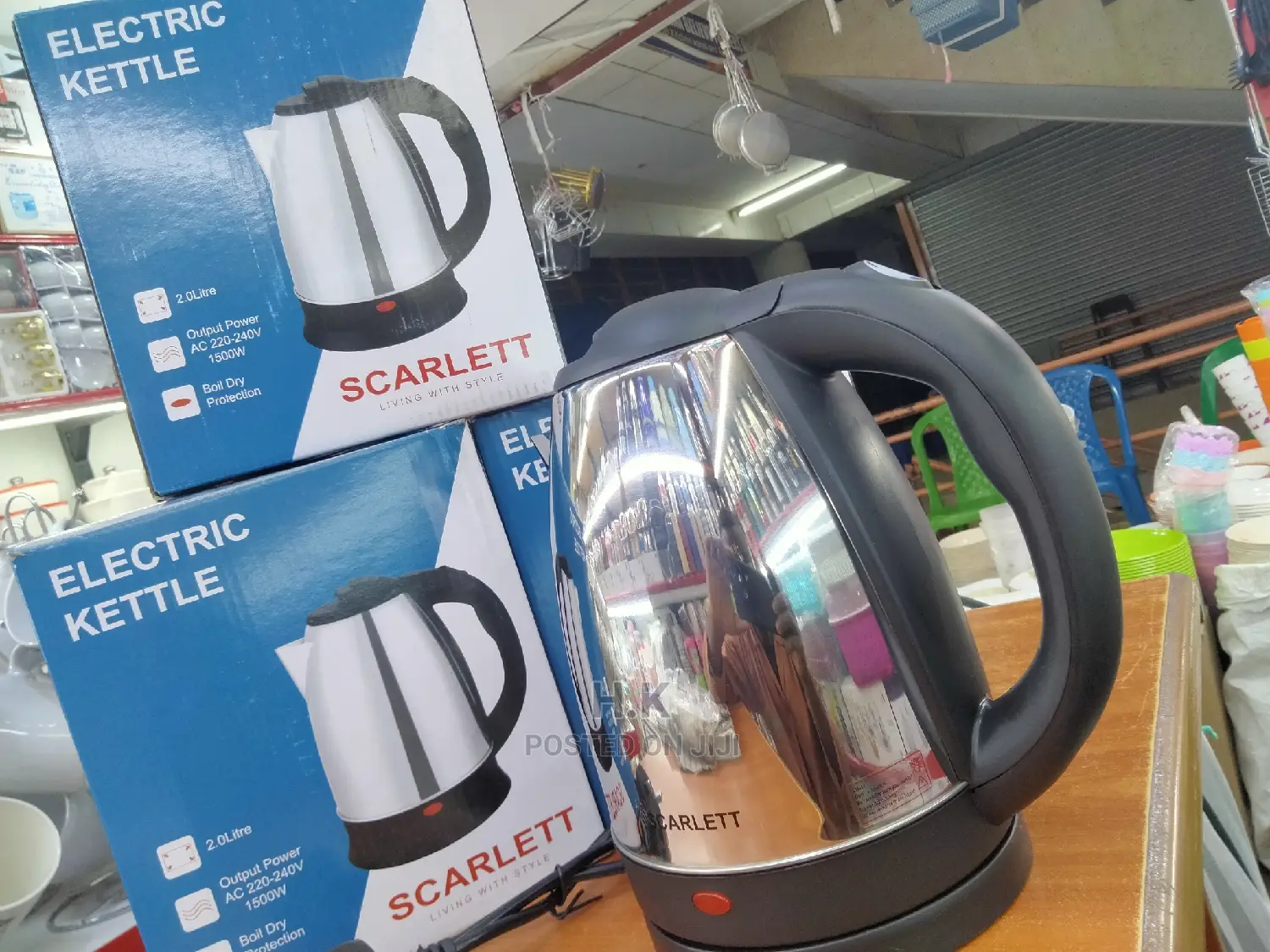 Electric Kettle Scarlet