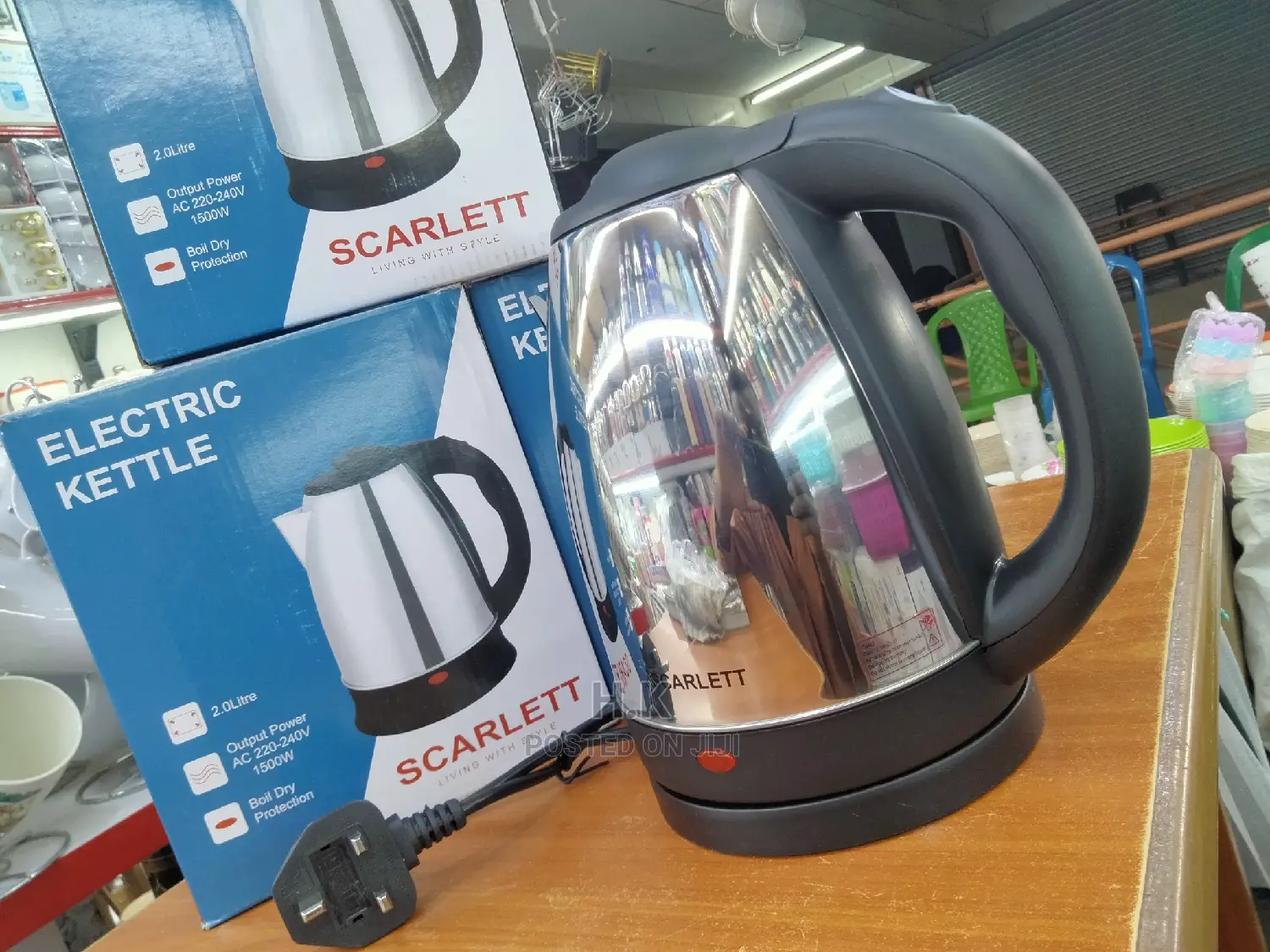 Electric Kettle Scarlet