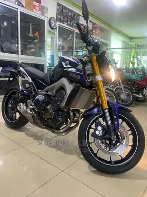Yamaha 2021 Blue