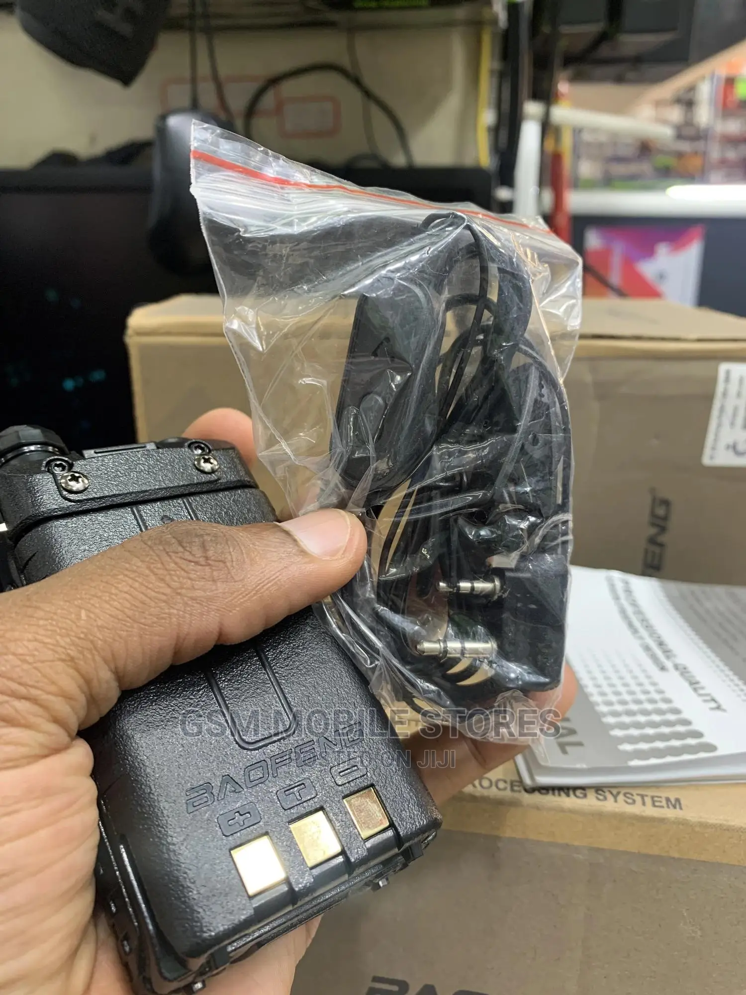 Baofeng UV-5R Two Way Radio Dual Band 1800mah Li-Ion Battery