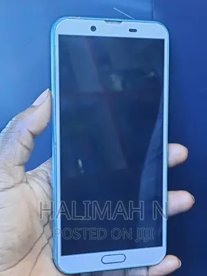 Sharp Aquos Sense 2 SHV43 32 GB Silver