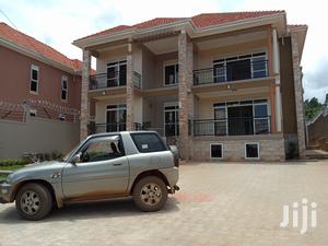 Kira's High Class Neigbourhood House Om Quick Sell