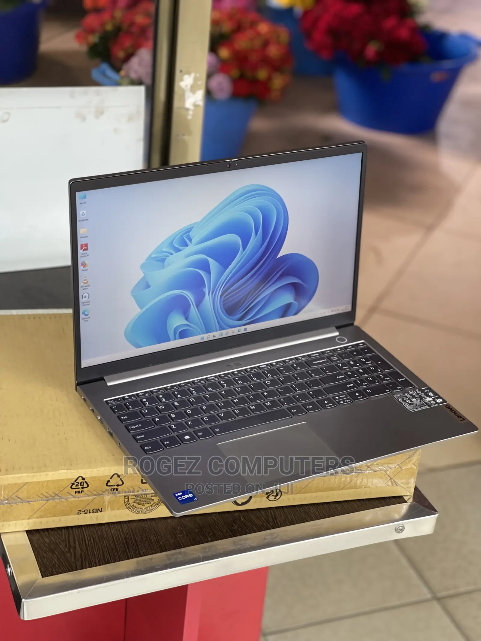 New Laptop Lenovo ThinkBook 15 16GB Intel Core I7 SSD 512GB