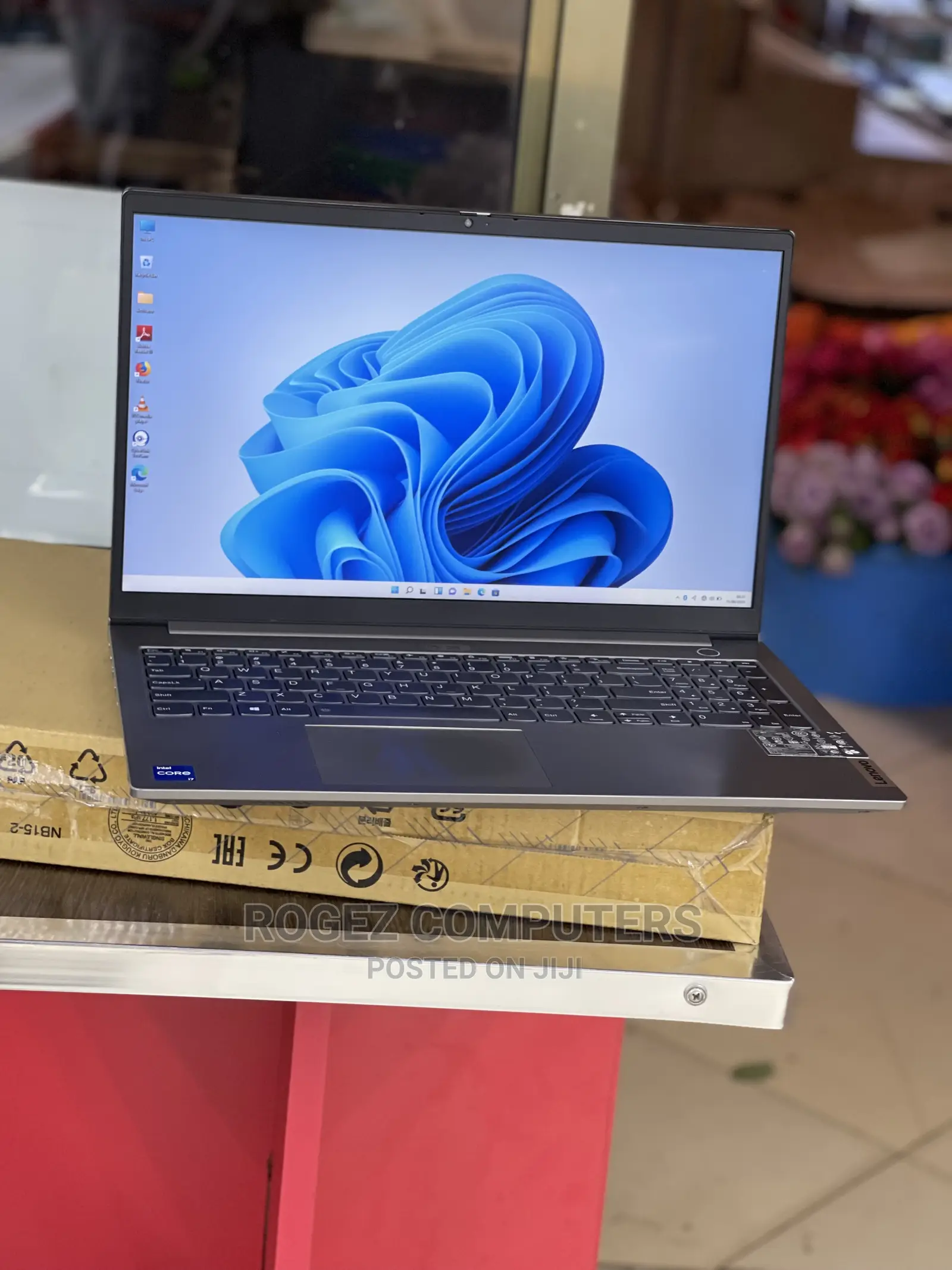 New Laptop Lenovo ThinkBook 15 16GB Intel Core I7 SSD 512GB