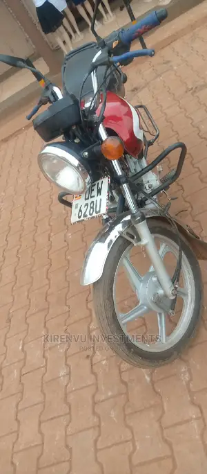 TVS HLX 125 2018 Red