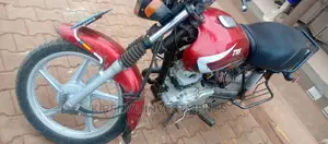 TVS HLX 125 2018 Red