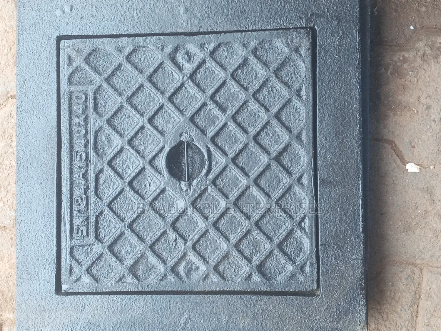 Manhole Cover( Metallic and Plastic)