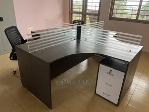 4 Seater Workstation