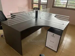 4 Seater Workstation