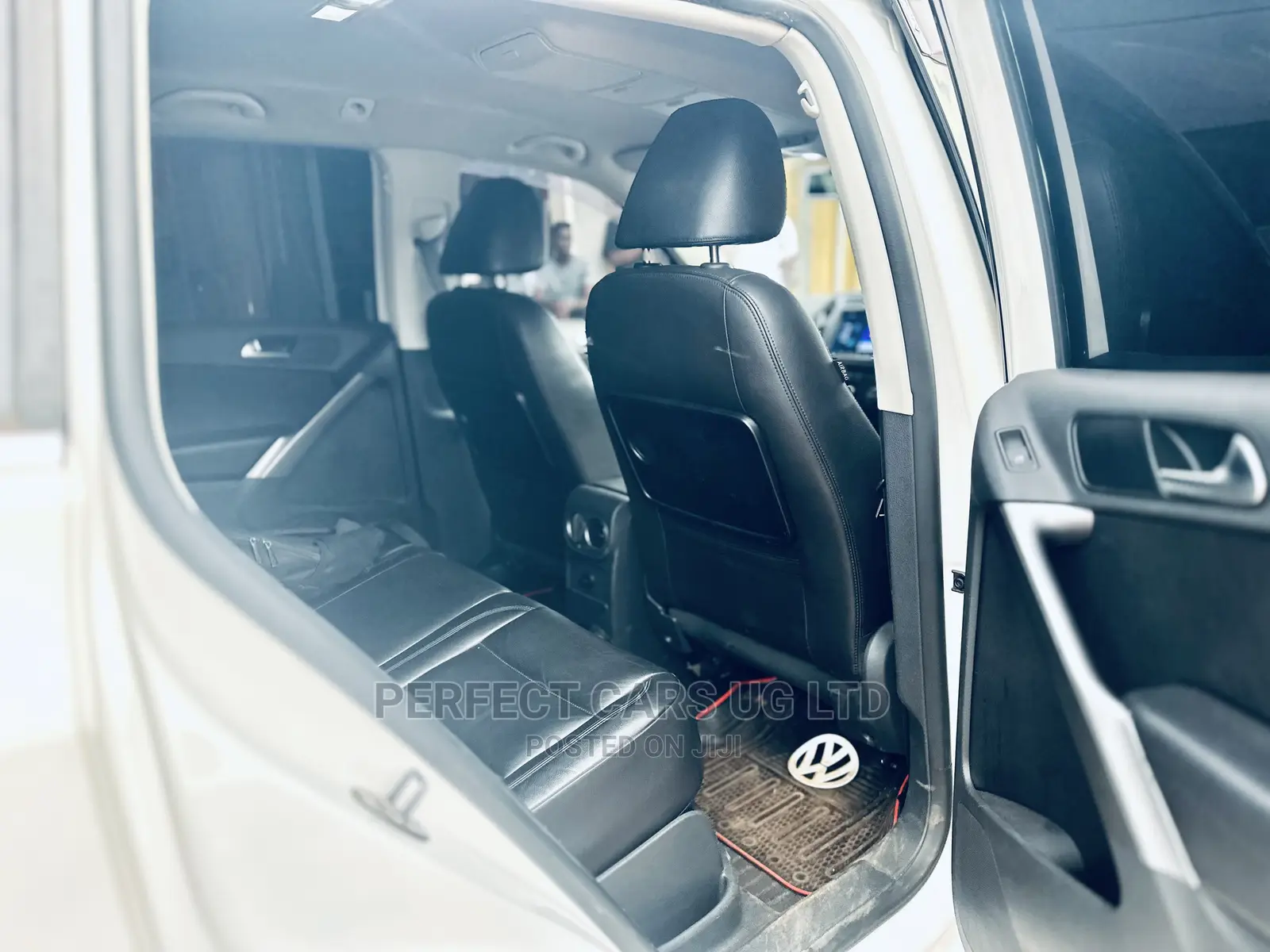 Volkswagen Tiguan 2.0 S 2009 Pearl