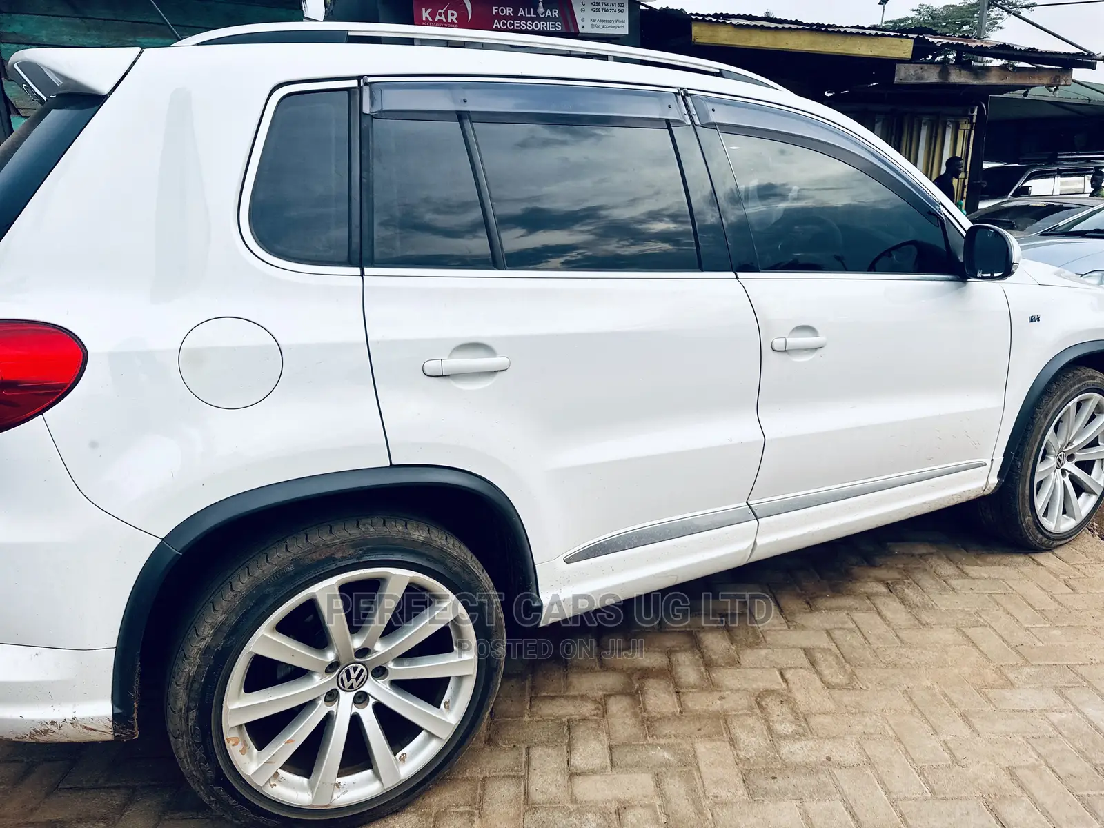 Volkswagen Tiguan 2.0 S 2009 Pearl