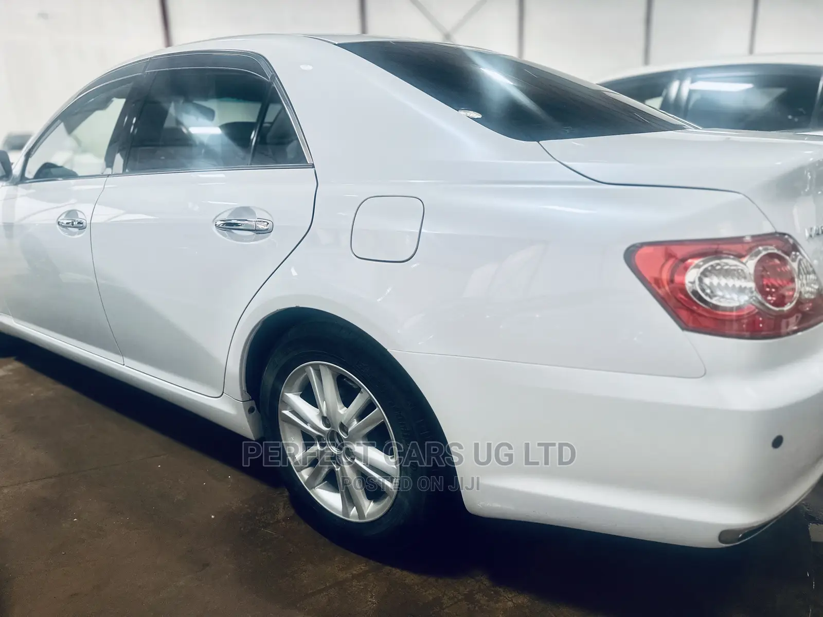 Toyota Mark X 2.5 AWD 2009 Off white