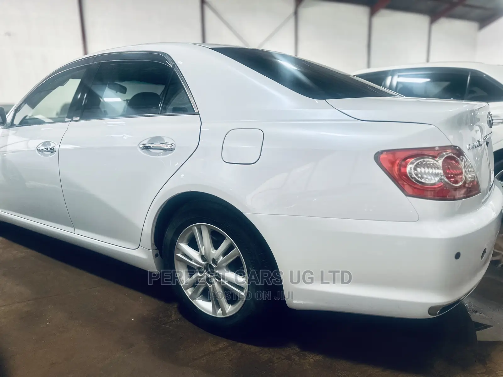Toyota Mark X 2.5 AWD 2009 Off white
