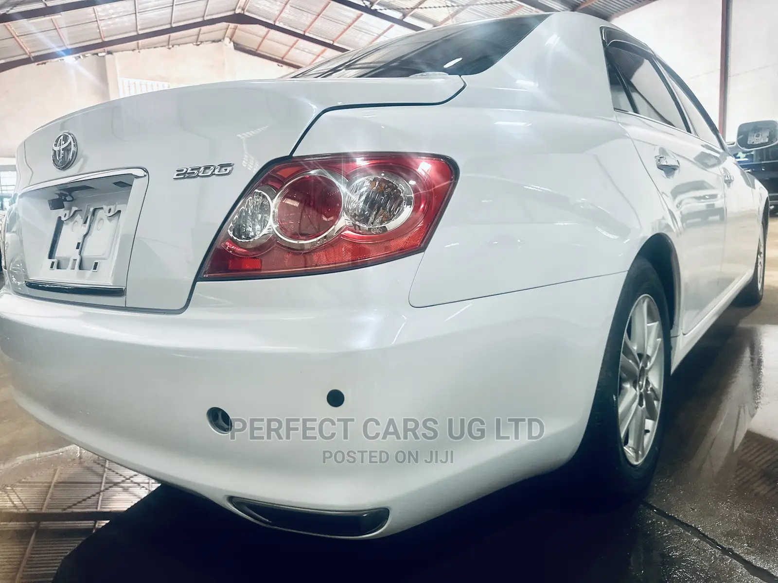 Toyota Mark X 2.5 AWD 2009 Off white