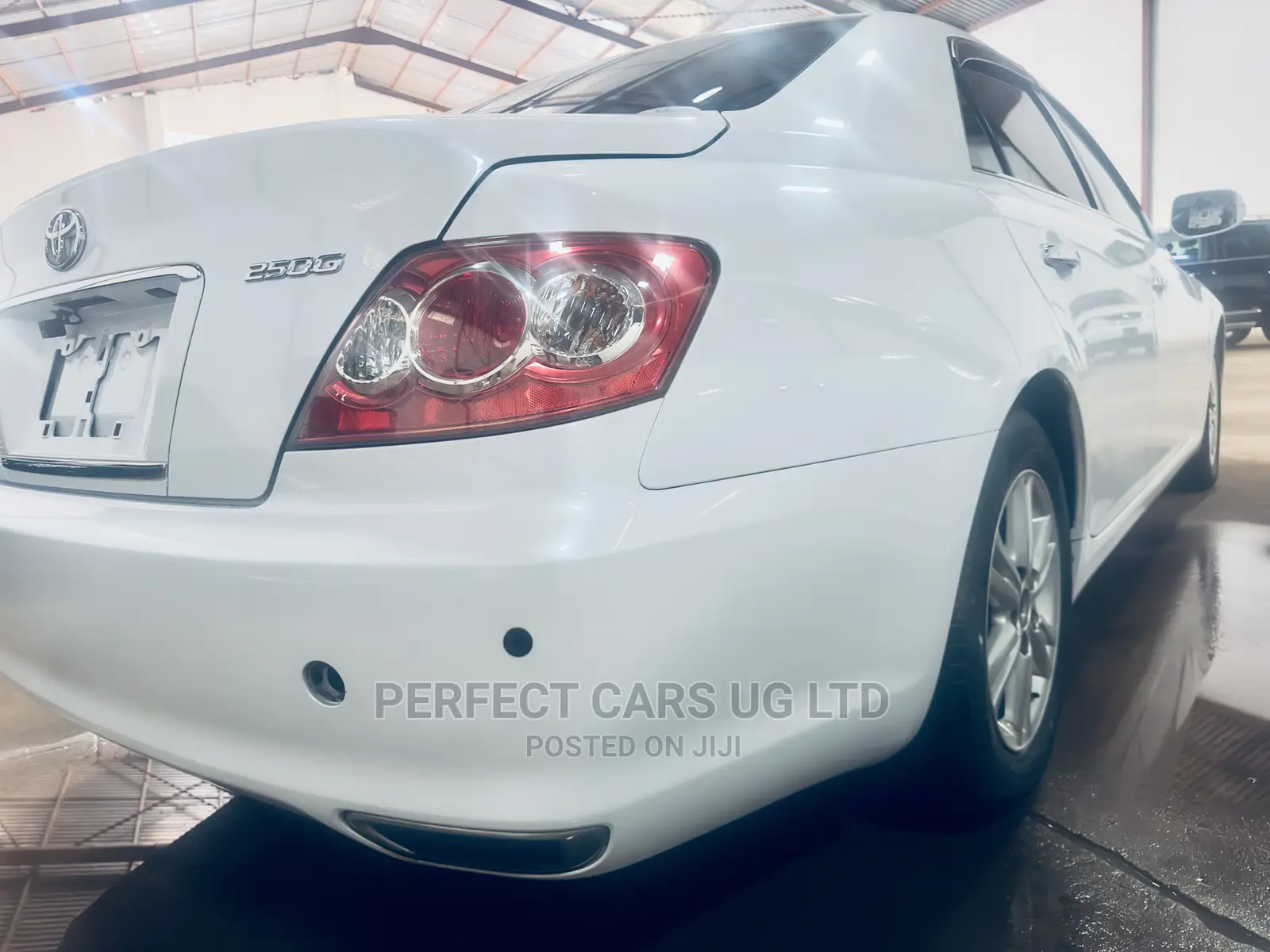 Toyota Mark X 2.5 AWD 2009 Off white